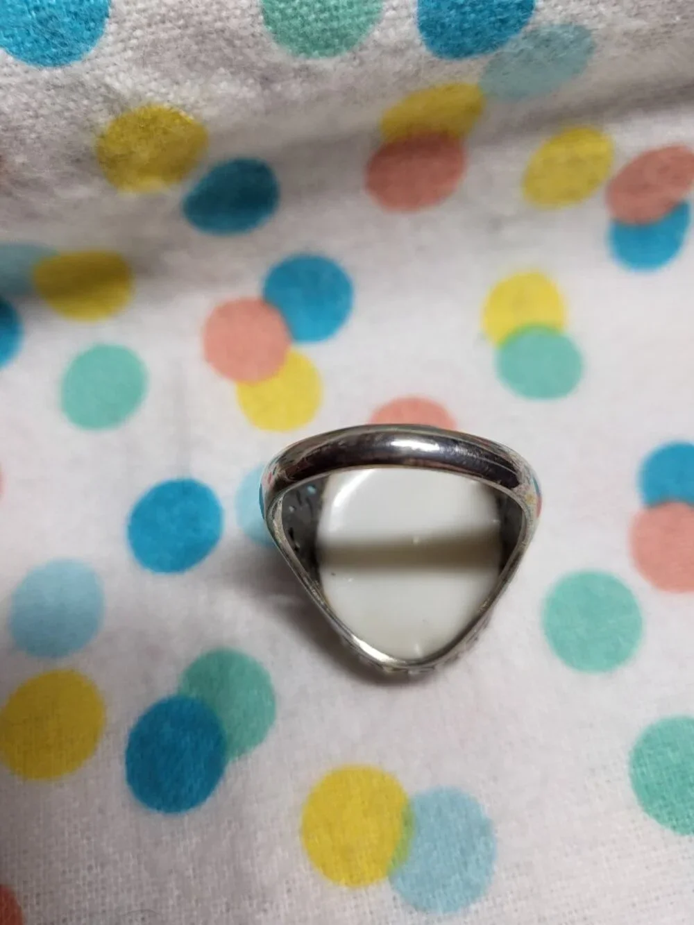 Vintage Artisan Sterling Silver Peridot & Mother of Pearl Statement Ring